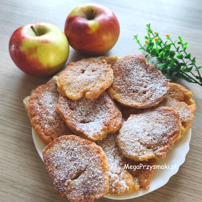 Placki z jabłkami